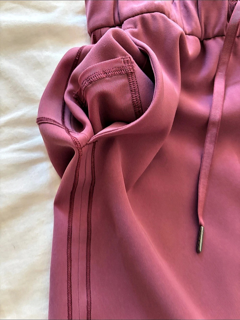 Lululemon On the Fly Skirt *Woven Mini Skirt Pink Size 6 - Picture 3 of 5